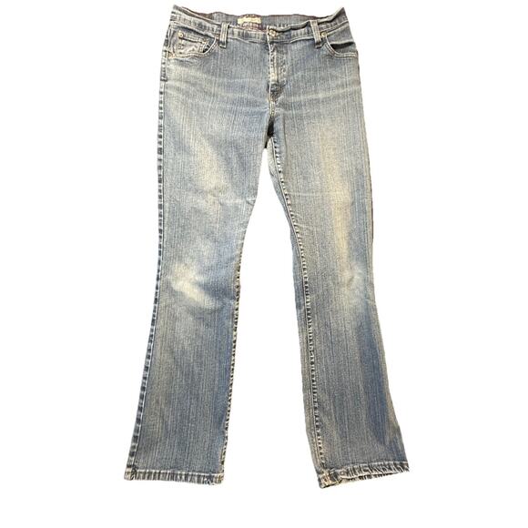Levi’s Women’s 550 Relaxed Fit Bootcut Jeans Size 14 Long Blue Denim Frayed Hem - Picture 1 of 11